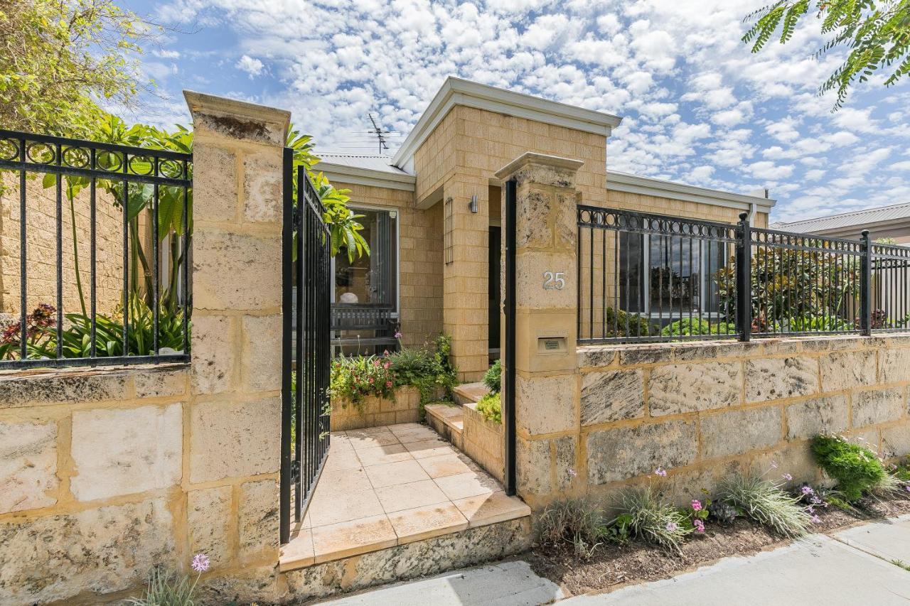 Ocean Keys Cottage - Free Wifi Mindarie Esterno foto
